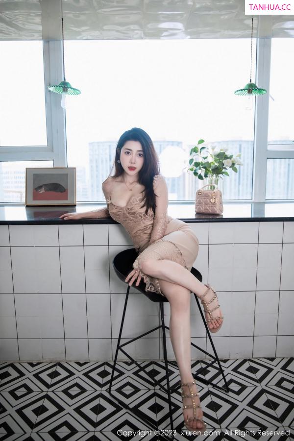   [XiuRen]高清写真图 2023.08.11 No.7216 严利娅Yuliya 丰腴美臀第28张图片